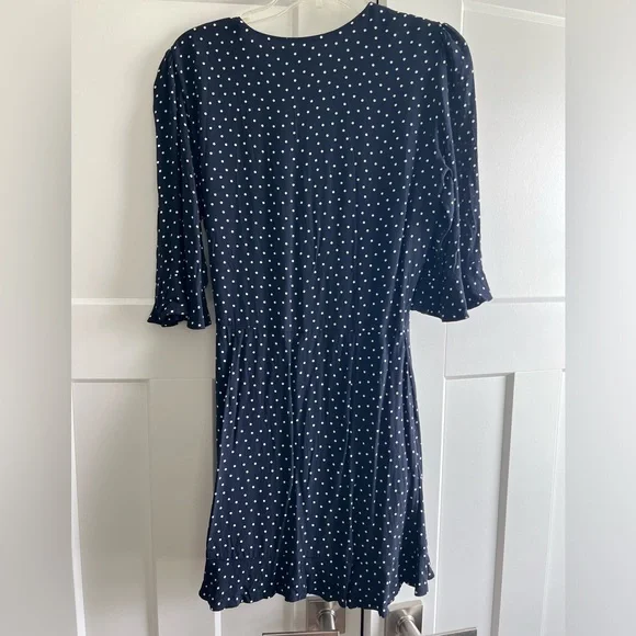 LOFT, navy and white 3/4 sleeve romper with polka dots, size 6 - Picture 3 of 5